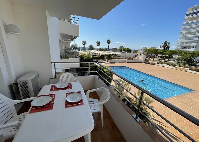 Marenostrum 3-1-4 Apartmán *
